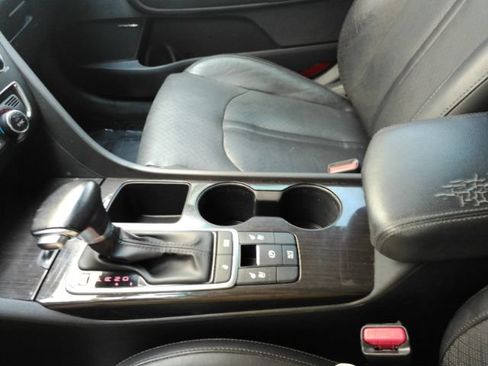 Used 2020 Kia Optima Premium FWD image 43
