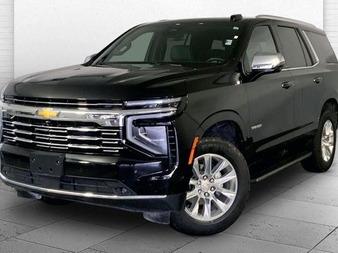 Used 2025 Chevrolet Tahoe Premier AWD/4WD image 12
