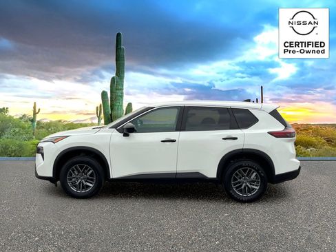 Certified 2024 Nissan Rogue S FWD image 3