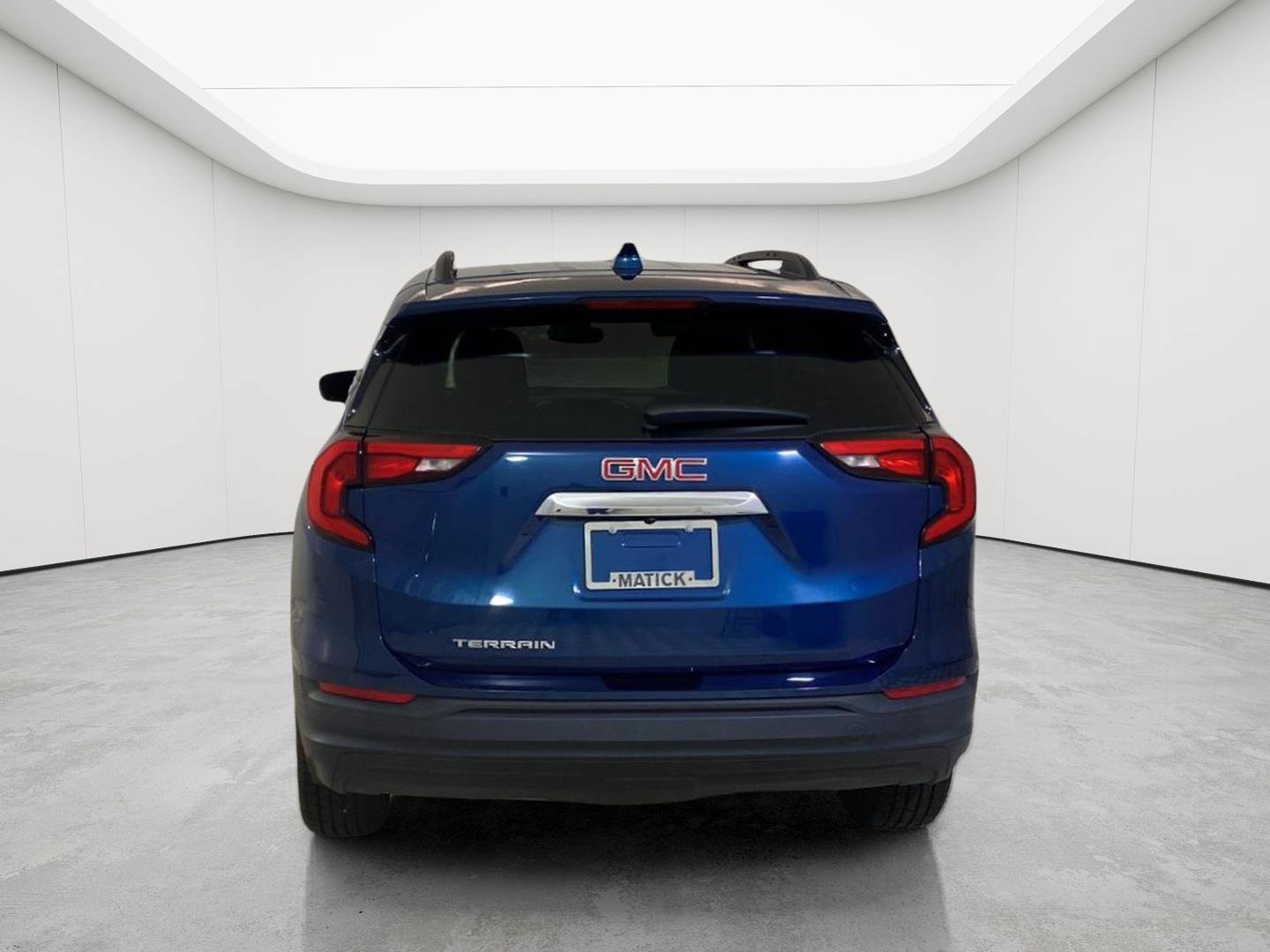 Used 2020 GMC Terrain SLE w/ Driver Convenience Package FWD image 5