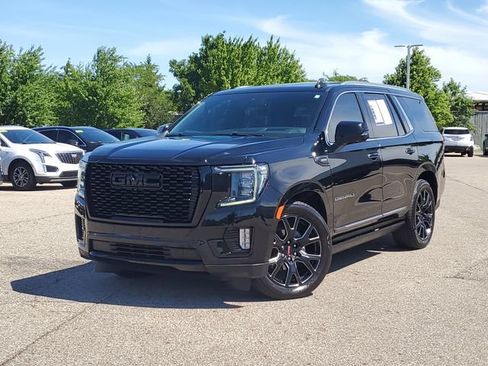 Used 2024 GMC Yukon Denali Ultimate AWD/4WD image 1