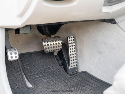 Used 2010 Mercedes-Benz E 63 AMG Sedan image 61