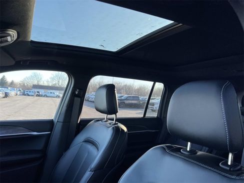 New 2025 Jeep Grand Cherokee L Limited image 13