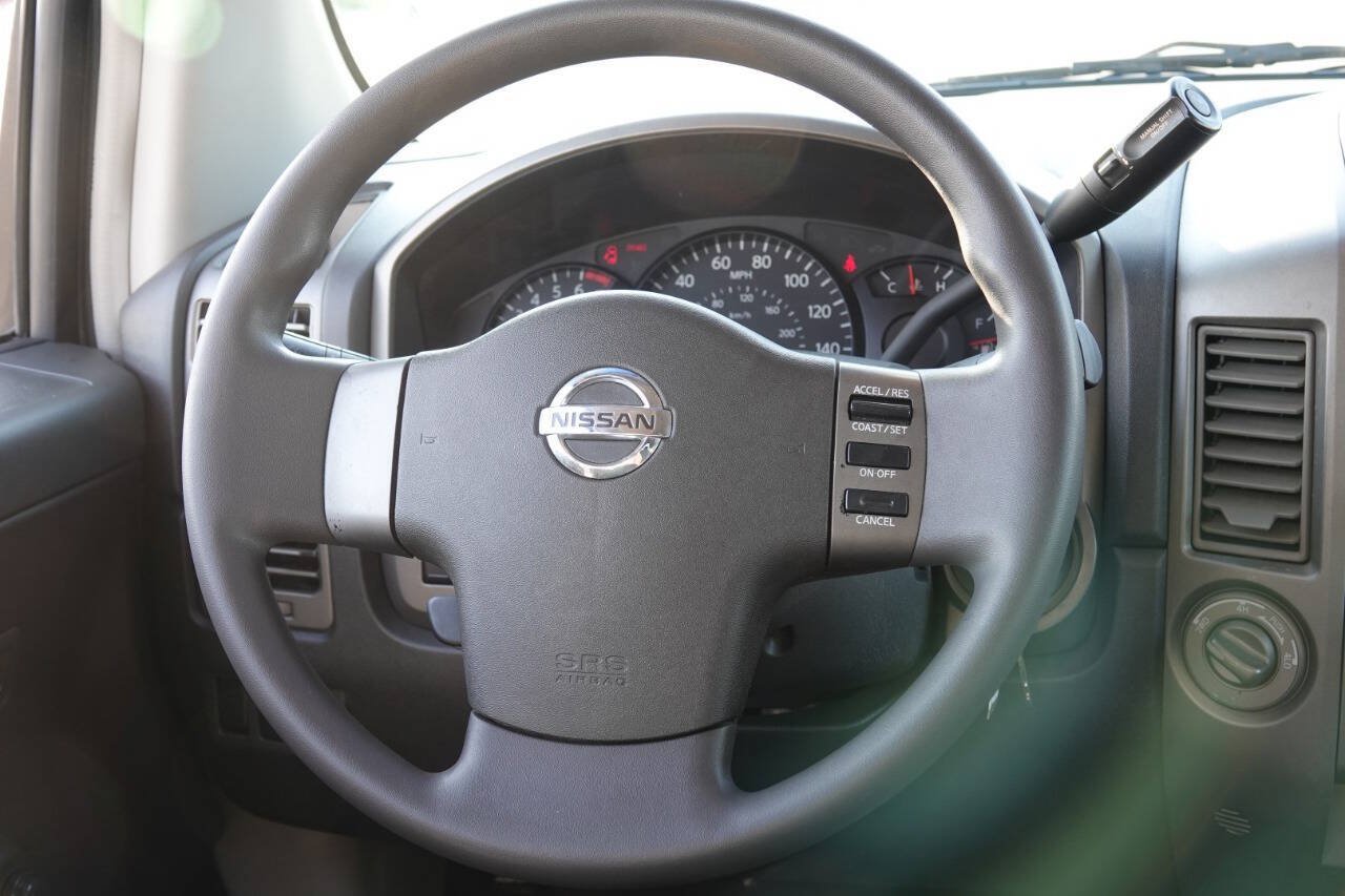 Used 2004 Nissan Titan XE w/ (PRF) Preferred Pkg AWD/4WD image 61