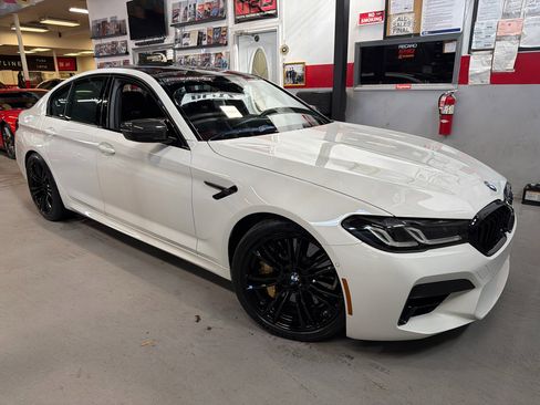Used 2021 BMW M5 w/ Competition Package image 1