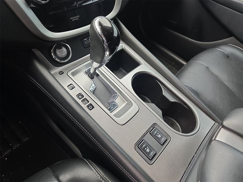 Used 2020 Nissan Murano SL w/ Moonroof Package image 9