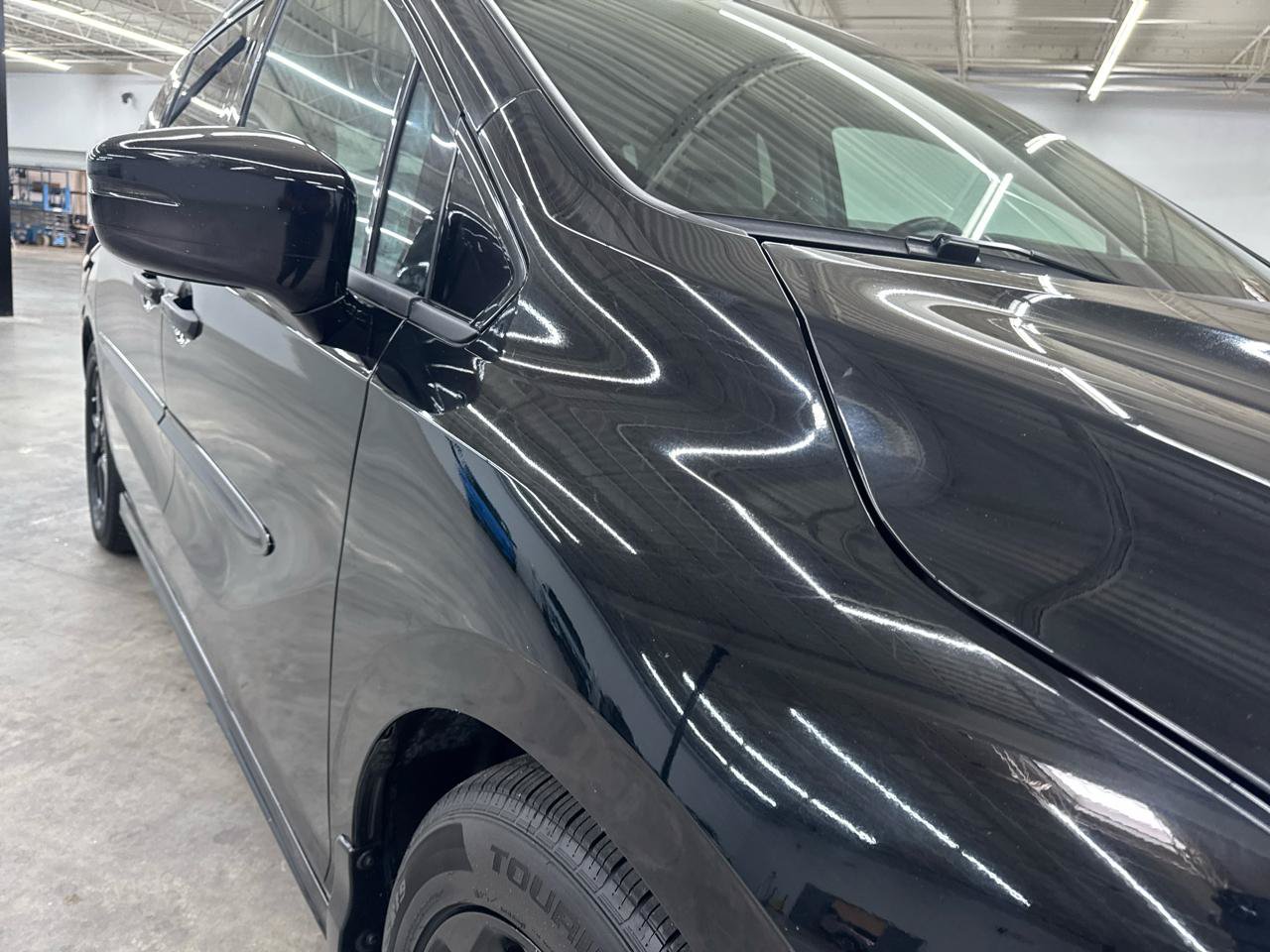 Used 2023 Honda Odyssey Elite image 5