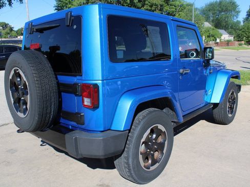 Used 2014 Jeep Wrangler Sahara AWD/4WD image 6