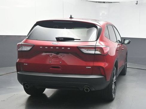 Used 2022 Ford Escape SE w/ SE Sport Appearance Package FWD image 7