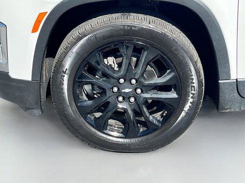 Used 2022 Chevrolet Traverse LT w/ LT Premium Package AWD/4WD image 34