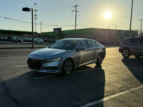 Used 2018 Honda Accord EX-L image 6