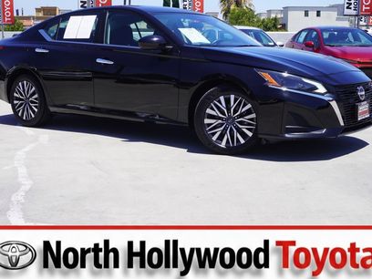 Used 2023 Nissan Altima 2.5 SV