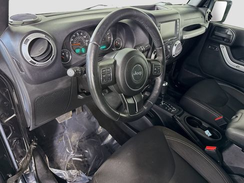 Used 2016 Jeep Wrangler Unlimited Sahara w/ Dual Top Group image 21