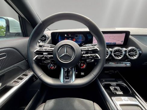 Used 2025 Mercedes-Benz GLA 35 AMG 4MATIC image 10