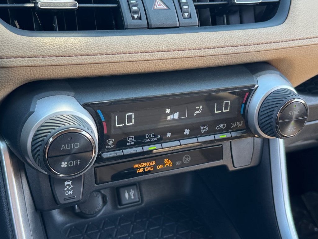 Certified 2019 Toyota RAV4 XLE Premium FWD image 23