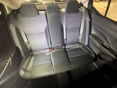 Used 2025 Nissan Versa SV image 36
