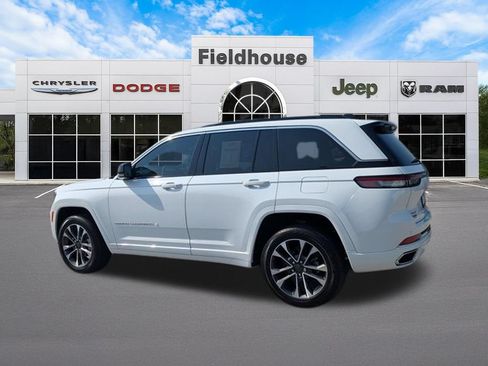 Used 2025 Jeep Grand Cherokee Overland AWD/4WD image 12