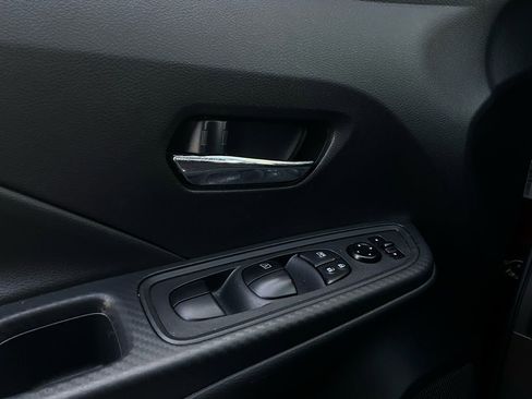 Used 2025 Nissan Versa SV w/ Trunk Package image 20