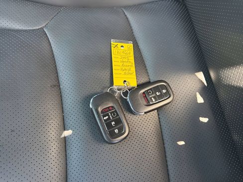 Used 2025 Honda Accord Sport image 28