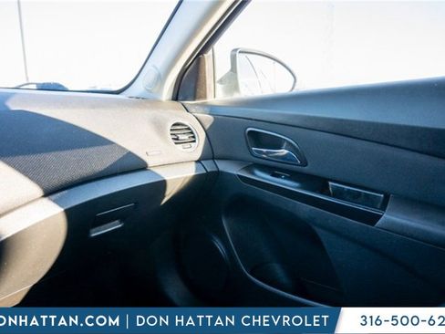 Used 2014 Chevrolet Cruze LT image 13