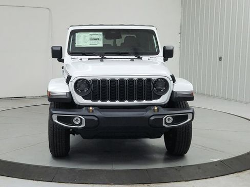 New 2026 Jeep Gladiator Mojave AWD/4WD image 2