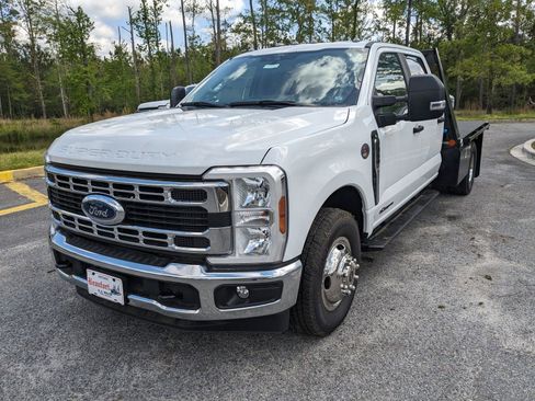 New 2024 Ford F350 XL w/ XL Chrome Package image 9