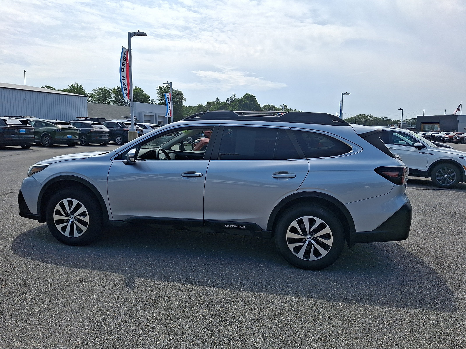 Used 2020 Subaru Outback Premium w/ Popular Package #1 AWD/4WD image 7