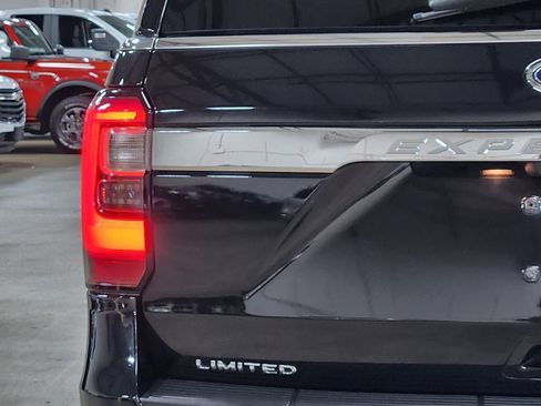Used 2021 Ford Expedition Limited AWD/4WD image 20