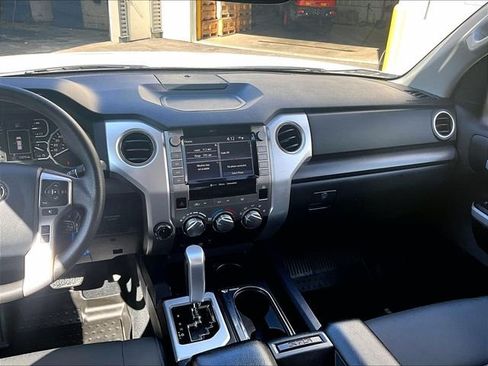 Used 2020 Toyota Tundra SR5 w/ SR5 Upgrade Package AWD/4WD image 6