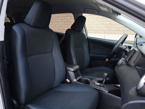 Used 2015 Toyota RAV4 LE FWD image 27