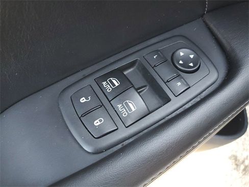 Used 2018 Dodge Challenger R/T Scat Pack image 17