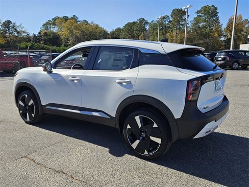 New 2026 Nissan Kicks SR image 7