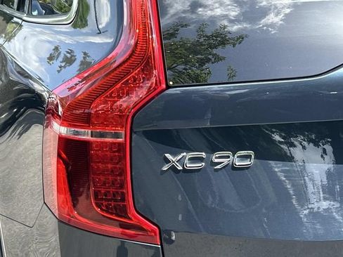 Used 2024 Volvo XC90 B6 Plus w/ Protection Package Premier AWD/4WD image 12