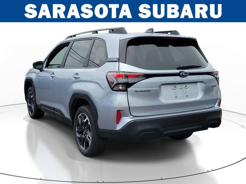 Used 2026 Subaru Forester Premium AWD/4WD image 4