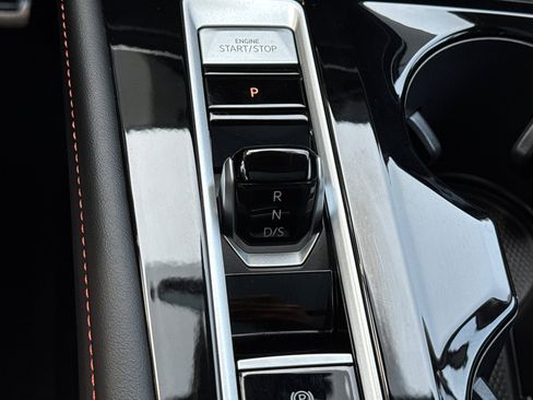 New 2025 Volkswagen Atlas Peak Edition SE image 20