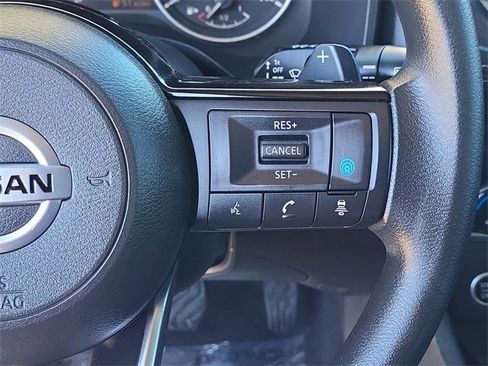 Certified 2021 Nissan Rogue SV image 22