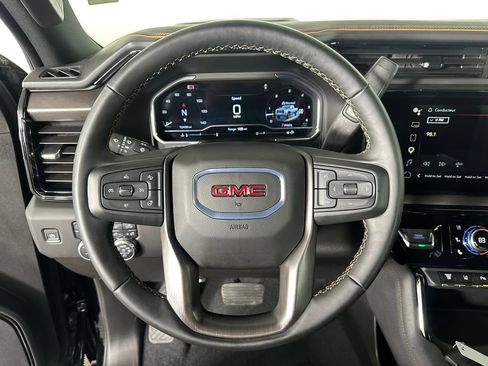 Used 2025 GMC Sierra 2500 AT4 w/ AT4 Premium Plus Package AWD/4WD image 12