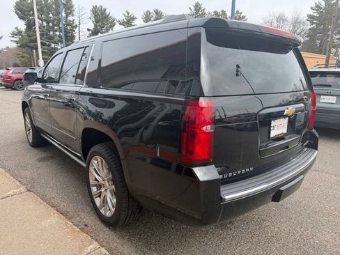 Used 2019 Chevrolet Suburban Premier w/ Premier Plus Edition AWD/4WD image 5