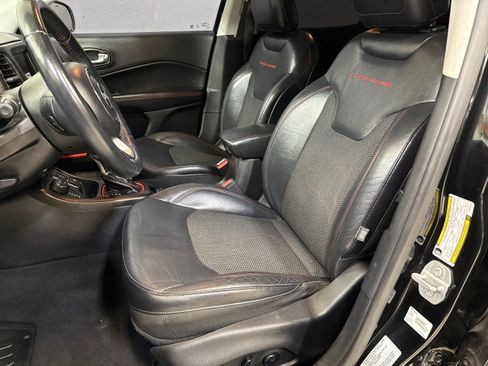 Used 2017 Jeep Compass Trailhawk w/ Safe & Security Group image 16