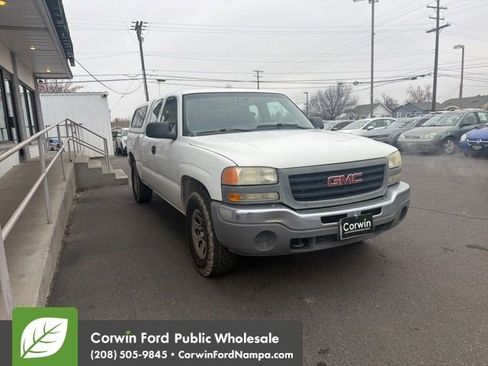 Used 2005 GMC Sierra 1500 W/T image 3
