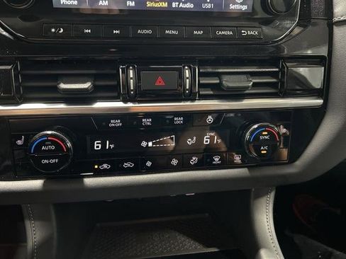 Used 2024 Nissan Pathfinder SL w/ Cargo Package image 30