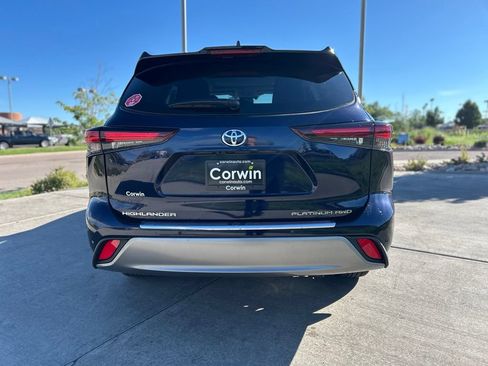 Used 2026 Toyota Highlander Platinum AWD/4WD image 6