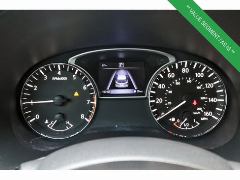 Used 2017 Nissan Pathfinder SV w/ SV Tech Package image 18