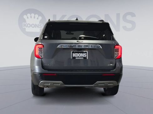 Used 2023 Ford Explorer XLT w/ Equipment Group 202A AWD/4WD image 10
