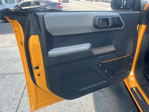 Used 2022 Ford Bronco Badlands w/ Sasquatch Package image 18