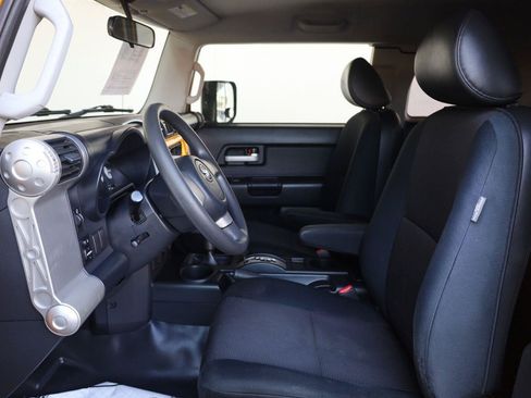 Used 2007 Toyota FJ Cruiser 4WD image 14