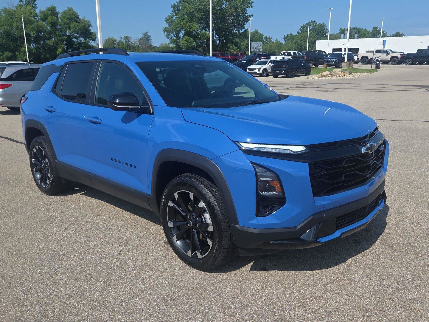 Used 2025 Chevrolet Equinox RS w/ Safety and Technology Package FWD image 9