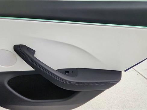 Used 2025 Tesla Model 3 Long Range image 26
