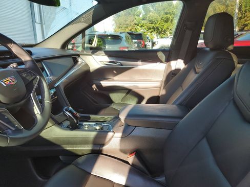 Used 2023 Cadillac XT5 Luxury FWD image 18