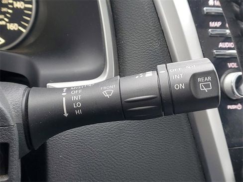 Used 2021 Nissan Murano SV image 22